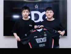 MK体育-Uzi迎来十二赛季高光表现，勇士球迷沸腾！的简单介绍